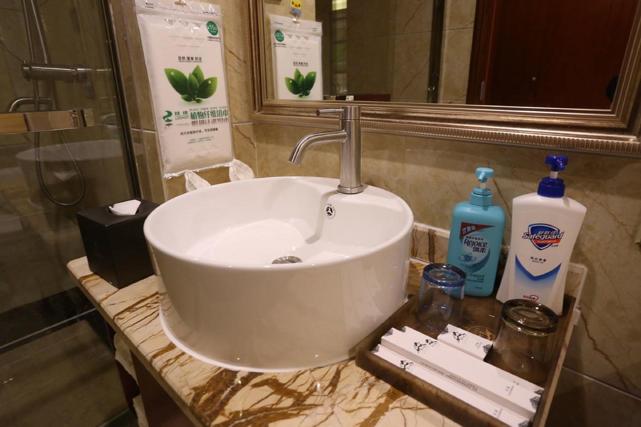 Mingshan Hotel Chengdu Extérieur photo